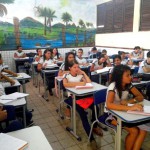 Sala do CE Henrique de La Roque - Joao Lisboa - com novas carteiras