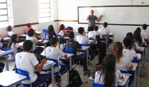 governo concede progressão para 4%2c6 mil professores do estado - gilson teixeira