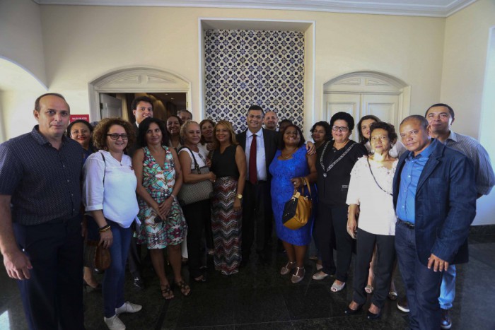 Assinatura da Ordem de serviço para reforma de 211 escolas foto Gilson Teixeira (1)