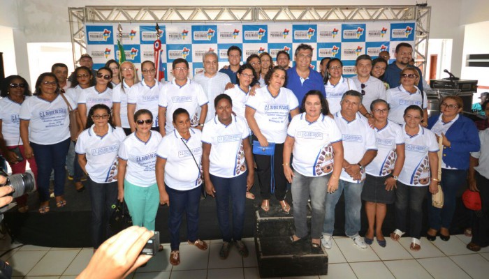 Foto_Divulgação-Governador-entrega-escola-reformada-em-Mirinzal-1