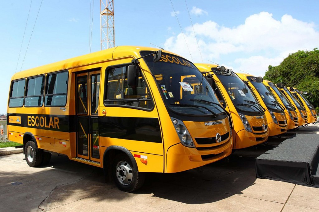 03879_entrega_de_onibus_escolares_e_ambulancias_foto_gilson_teixeira_4_3082933331907861864