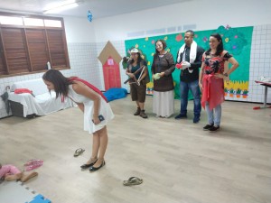Estudantes do CEEE João Mohana apresentam peça Chapeuzinho Vermelho