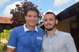 Felipe Camarão com o ex-aluno do Cintra e agora médico da UBS, Sidney Chaves