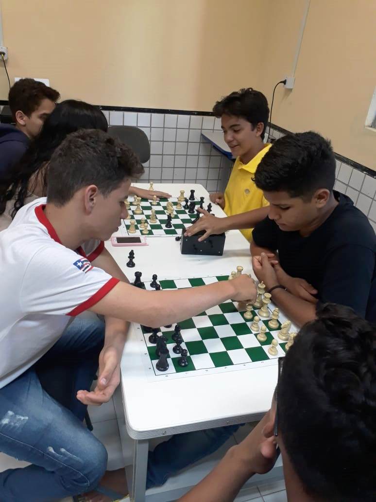 Jogar xadrez - Nicolau Leitão
