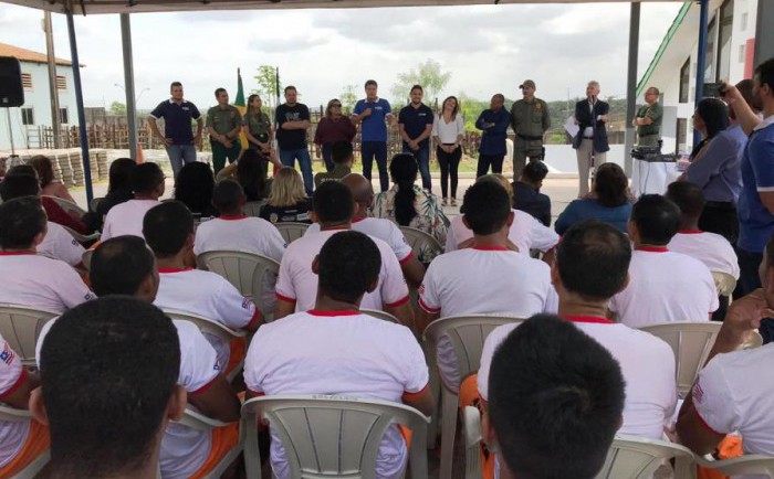 Secretários Felipe Camarão e Murilo Andrade durante inauguração de equipamentos de educação no Complexo de Pedrinhas